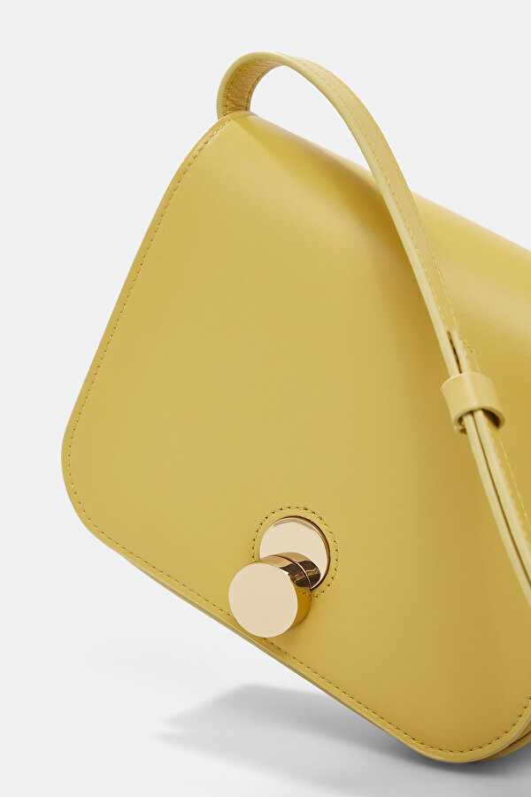 YELLOW LEATHER BAG 7