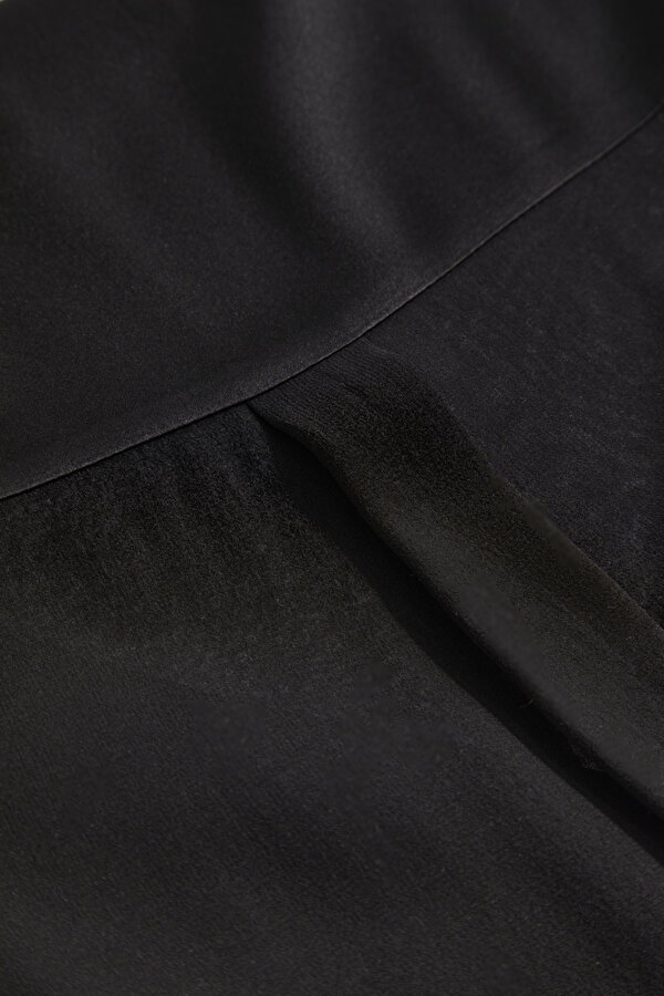BLACK LONG SLEEVE MIDI DRESS 6