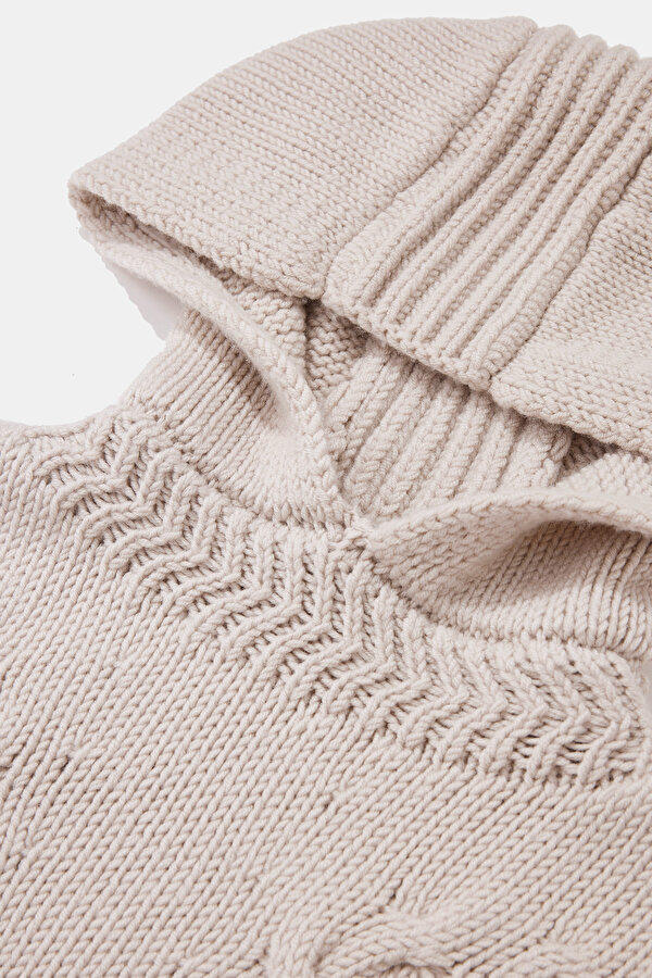 BEIGE SWEATER 7