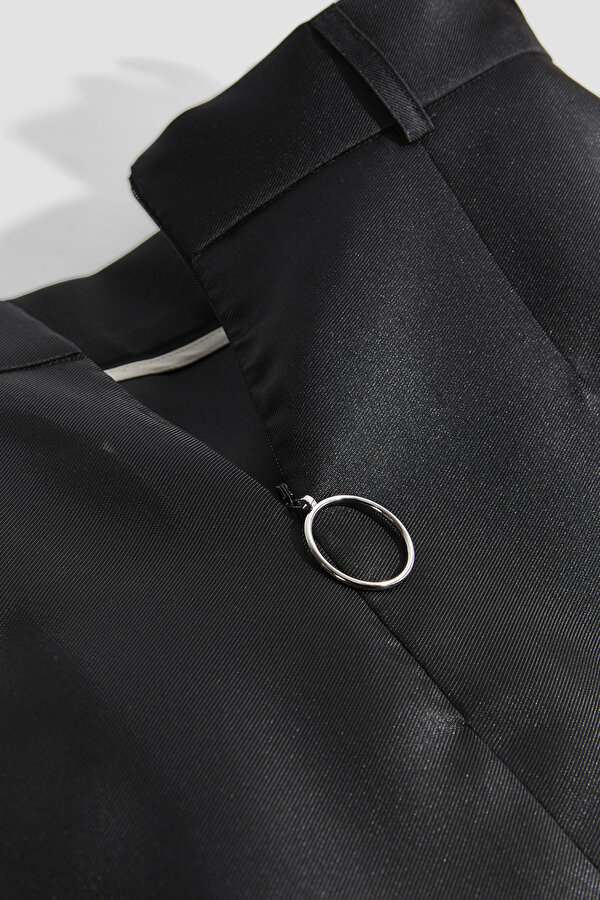 BLACK MIDI SKIRT 6