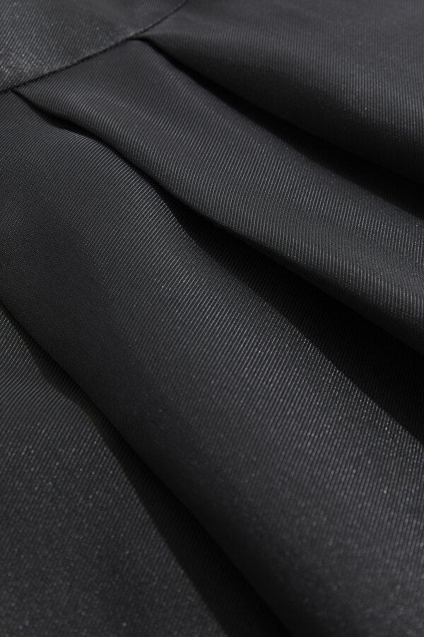 BLACK MIDI SKIRT 7