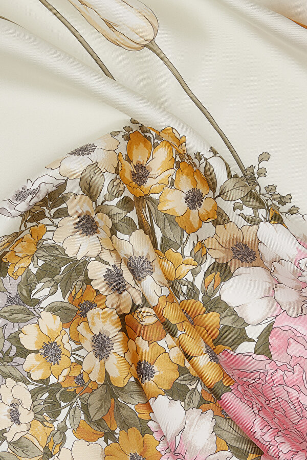 BEIGE TWILL SCARF 2