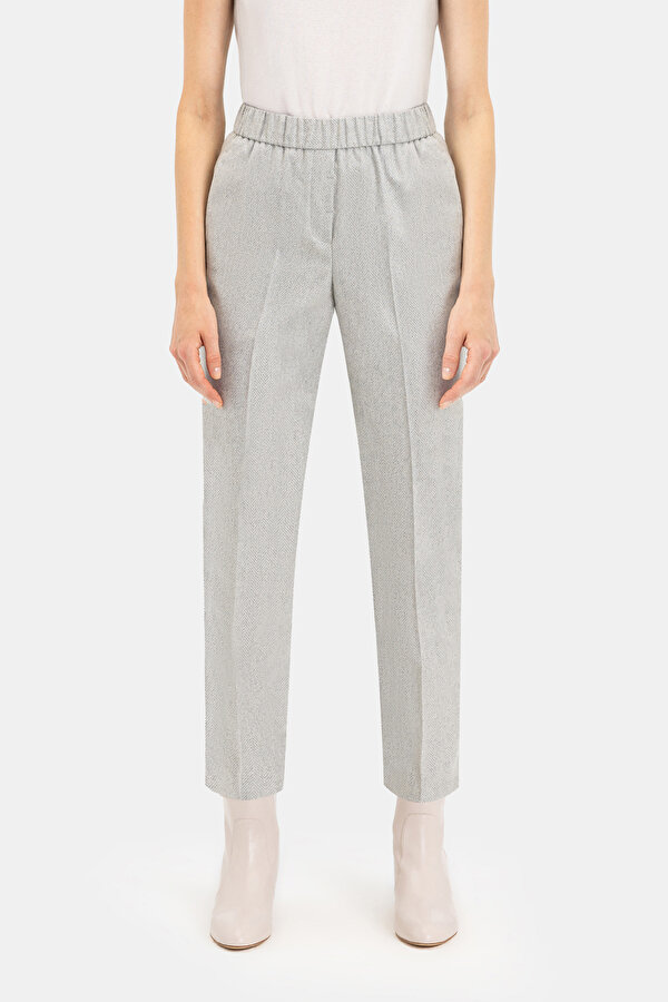 GRİ DAR PAÇA PANTOLON 2