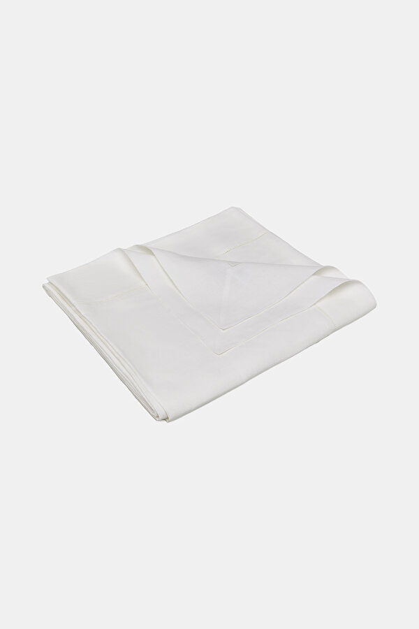TABLECLOTH 2