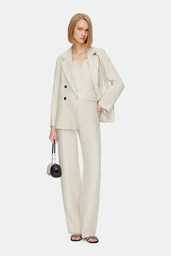 NATURAL SURPLICE NECKLINE (CROSS-OVER NECKLINE) JACKET