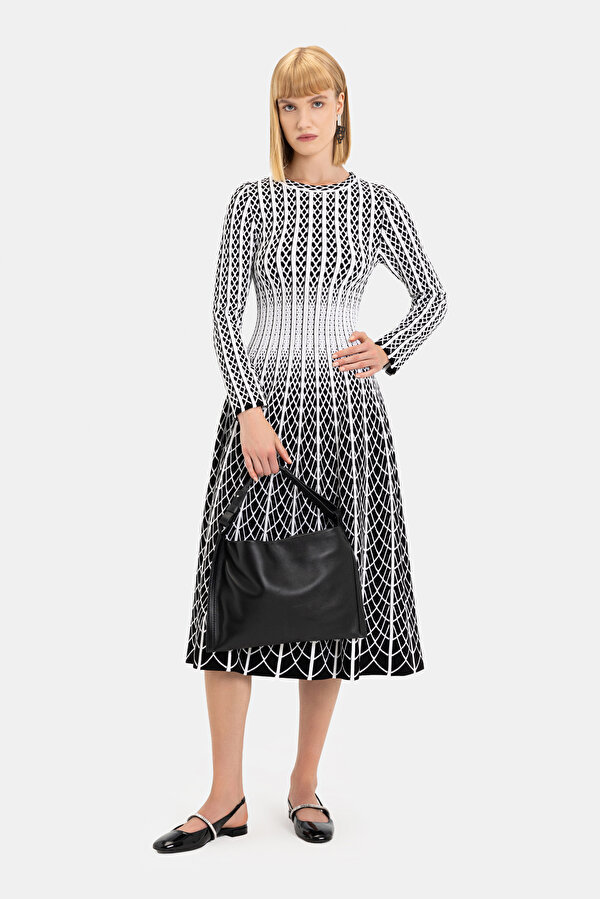 WHITE LONG SLEEVE MIDI DRESS