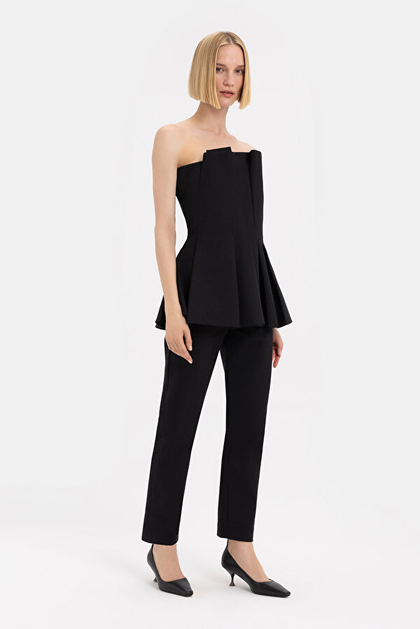 BLACK STRAIGHT CUT TROUSERS 2