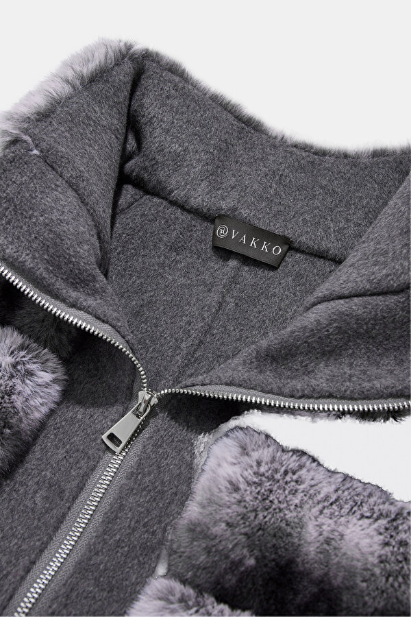 GREY ECO FUR 7