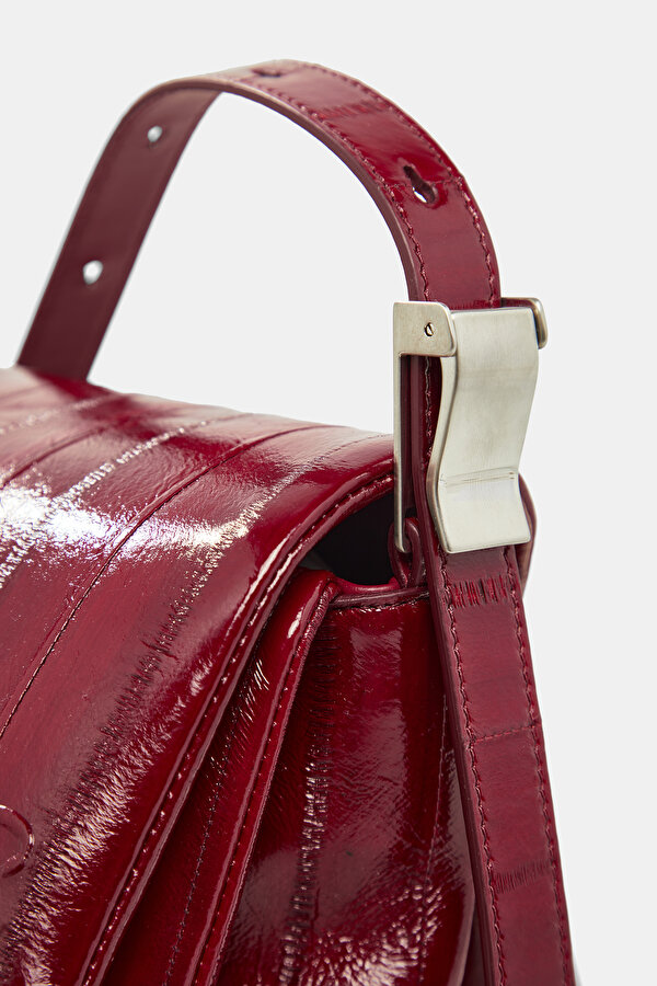 RED LEATHER BAG 6