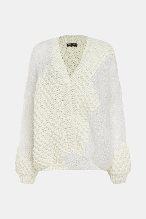 WHITE KNITTING DESIGN KNITWEAR 6