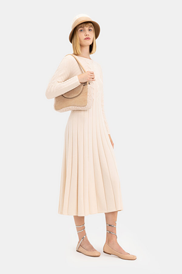 CREAM LONG SLEEVE DRESS