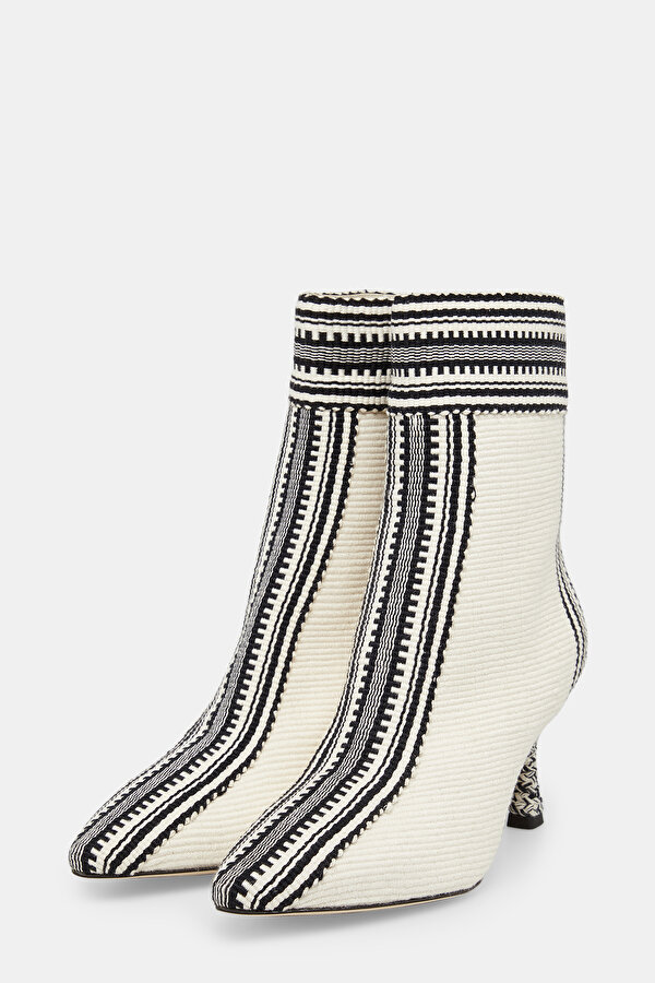 BLACK BOOT 2