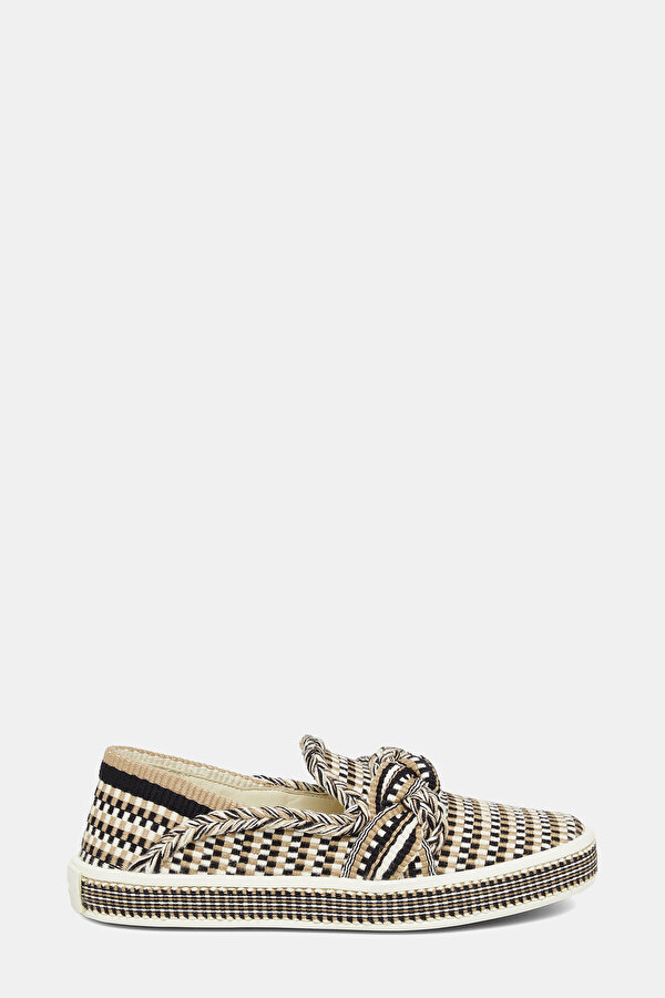 WHITE SHOE