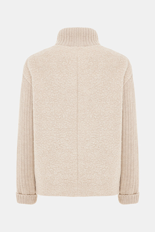 BEIGE REEFER JACKET 2