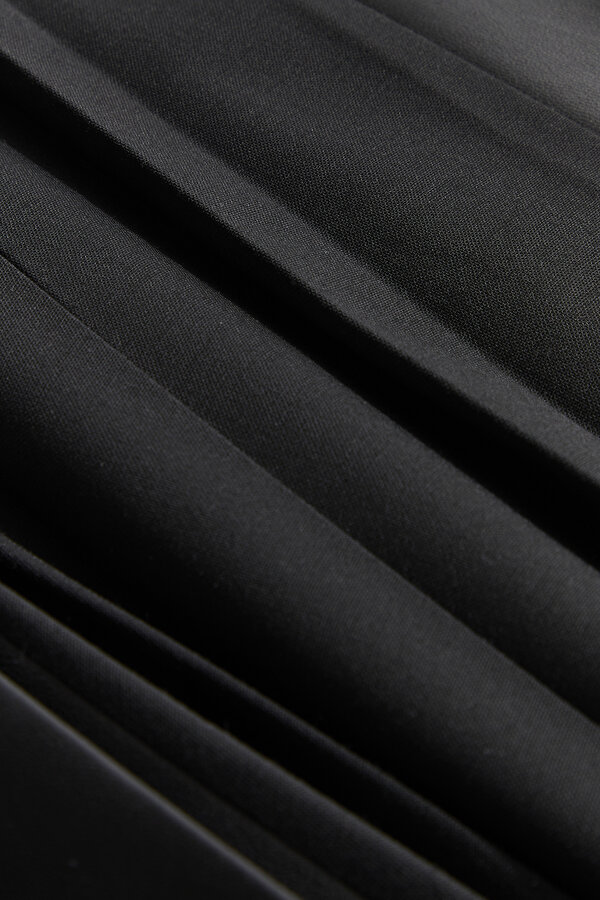 BLACK PLISSE MIDI SKIRT 7