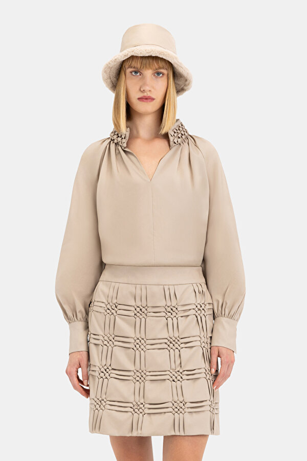 BEIGE MINI SKIRT 2
