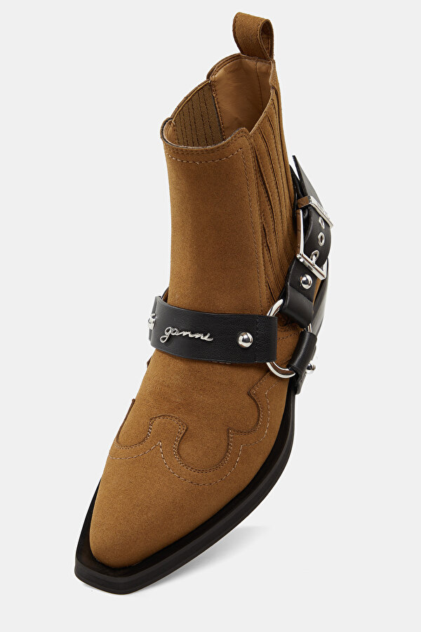 BLACK BOOT 6