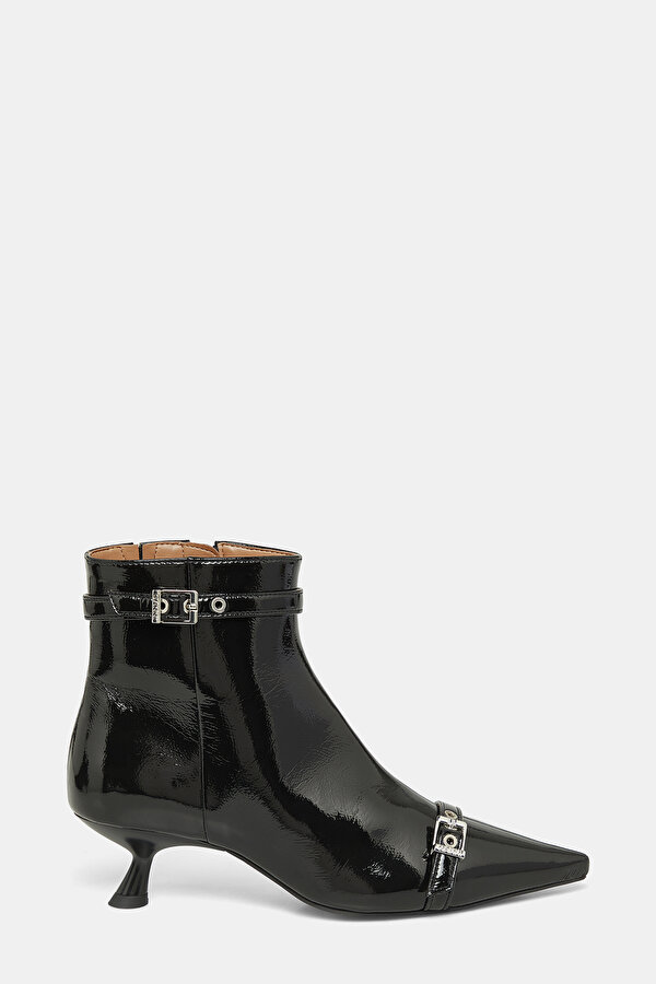 BLACK BOOT