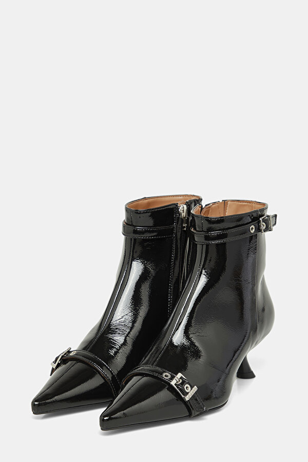 BLACK BOOT 2