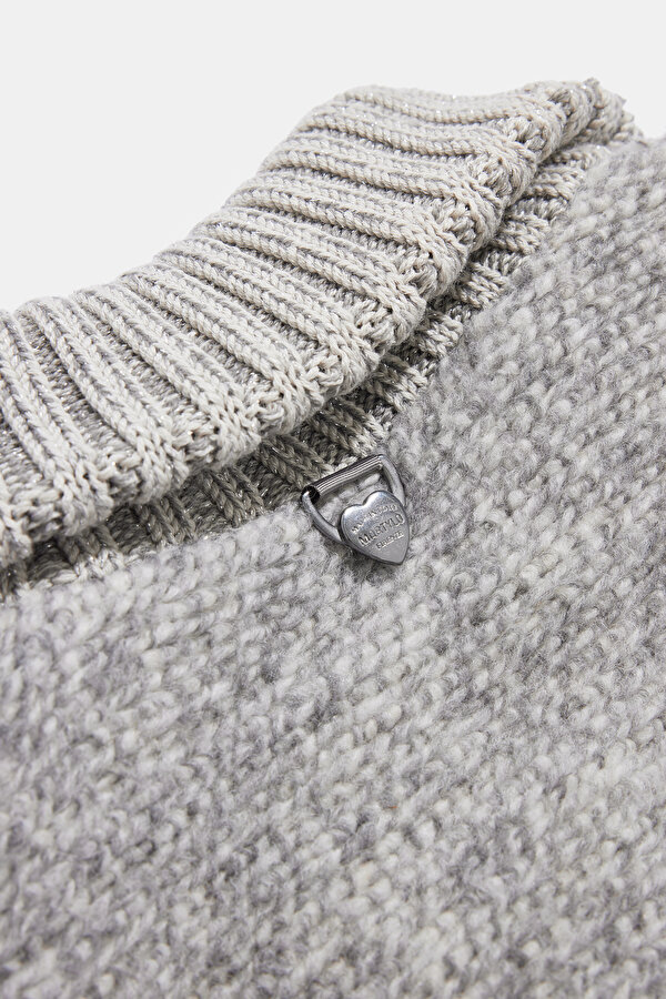 GREY COAT 11