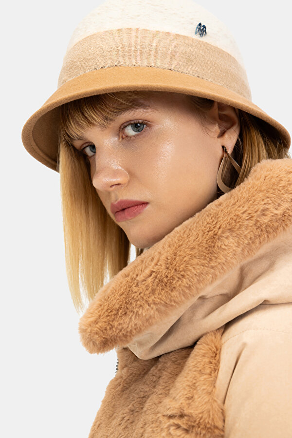 CAMEL MONT 6