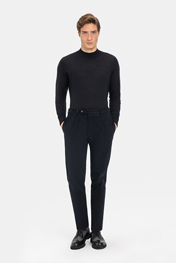 BLACK TROUSERS