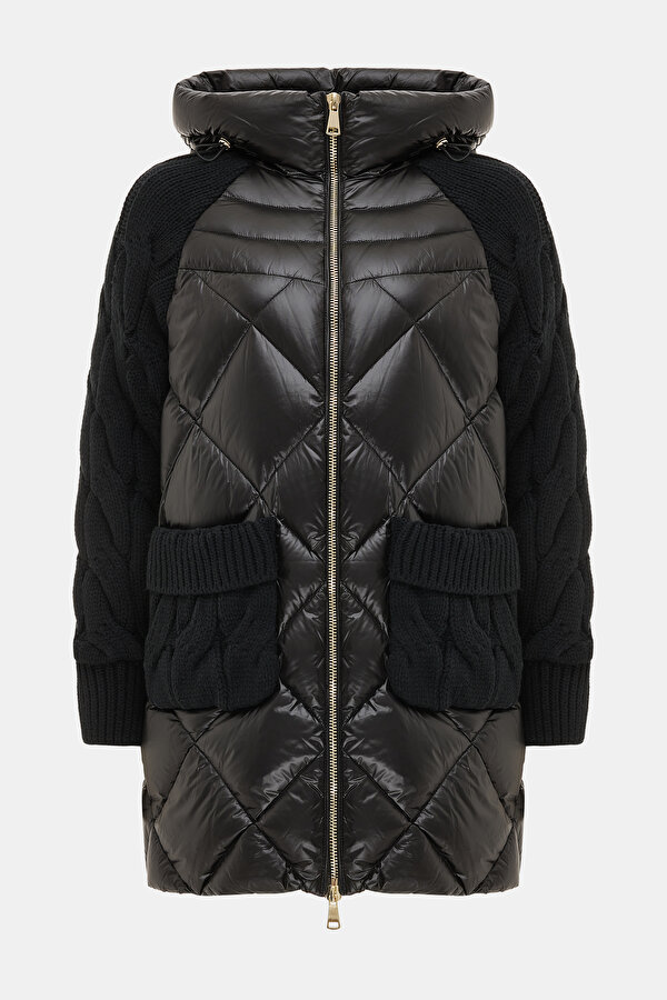 BLACK COAT