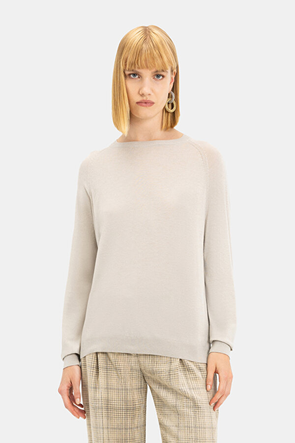 BEIGE BASIC / ROUND NECKLINE TRICOT