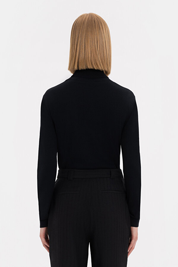 BLACK TRICOT 2