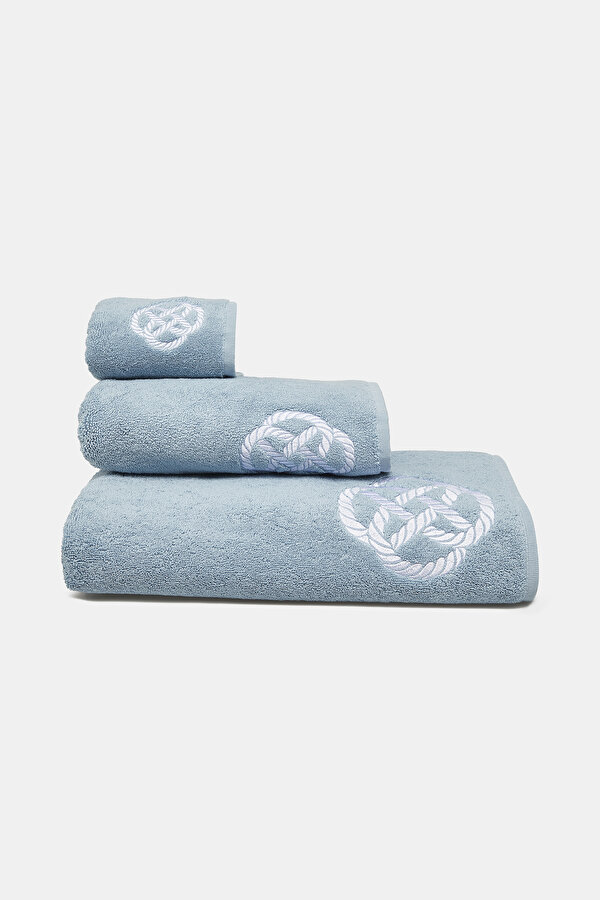 TOWEL 2