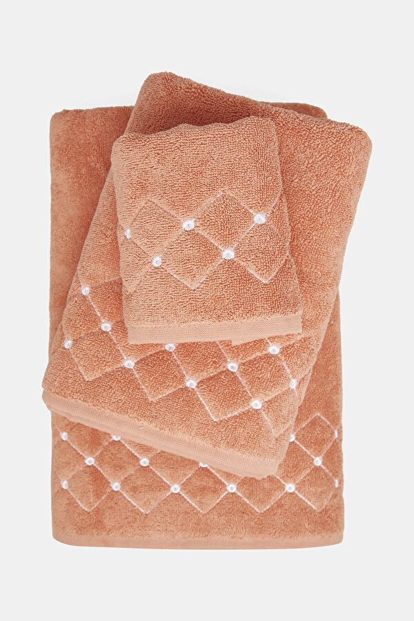 TOWEL 2