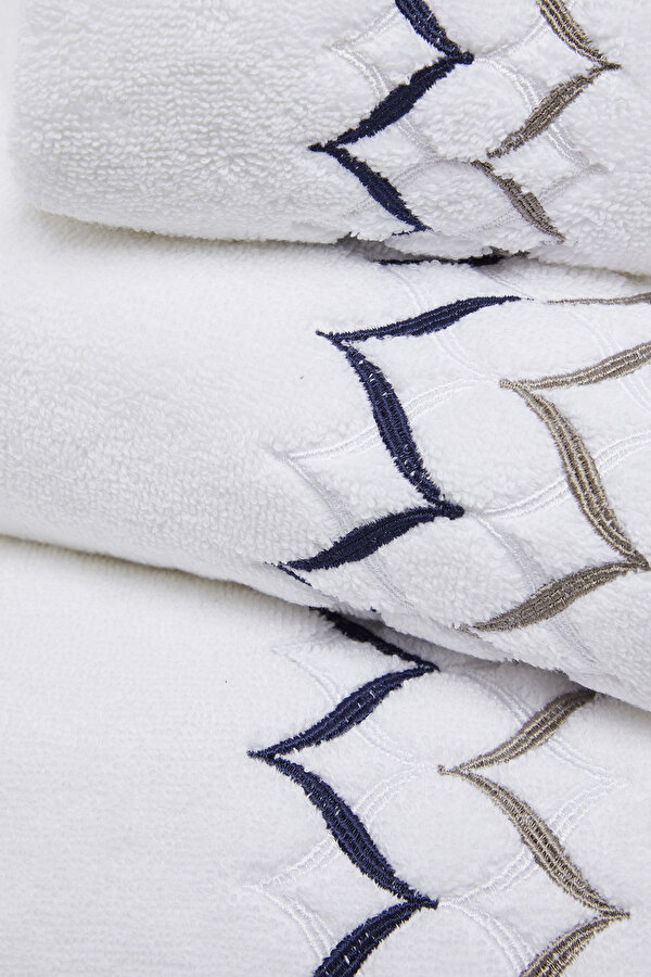 TOWEL 6