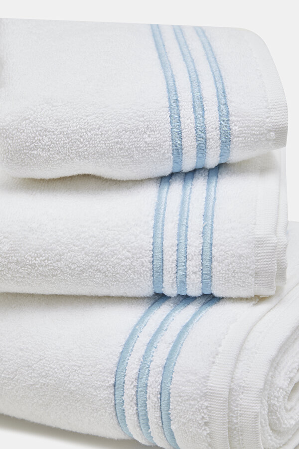 TOWEL 6