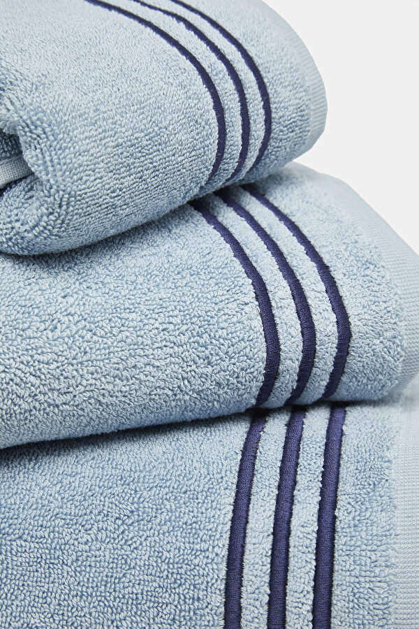 TOWEL 11