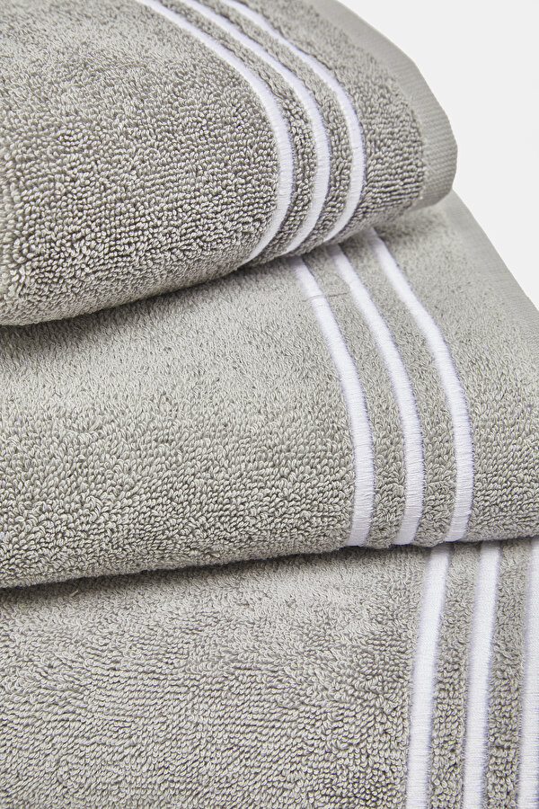 TOWEL 6