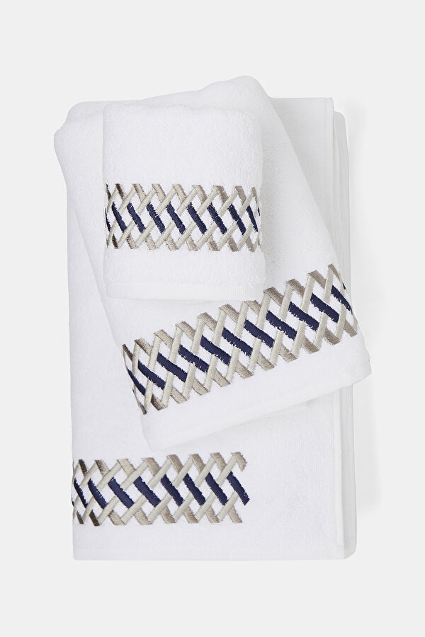 WICKER HAVLU 2