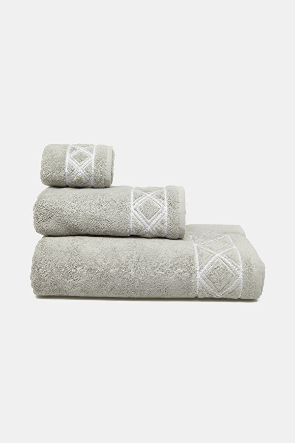 TOWEL 2