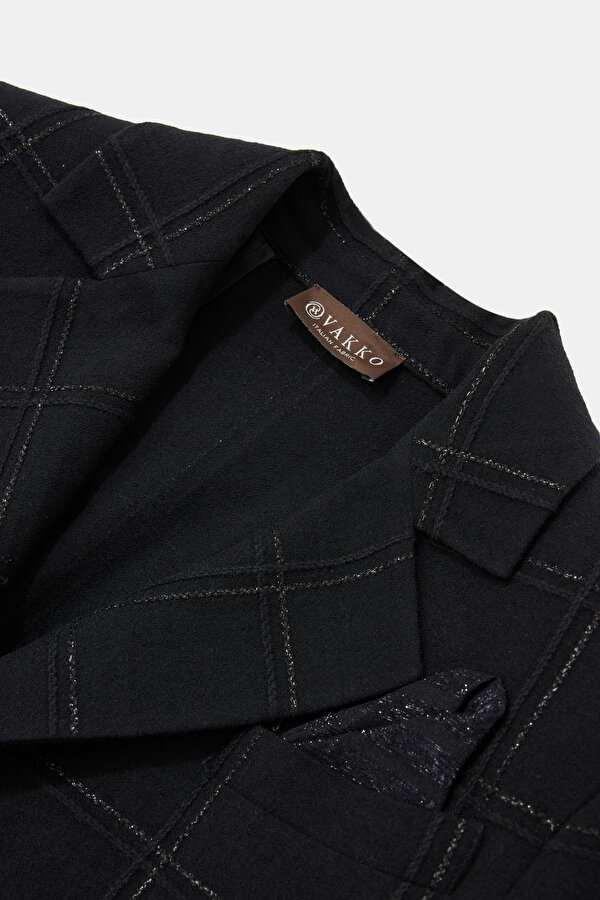 BLACK JACKET 11
