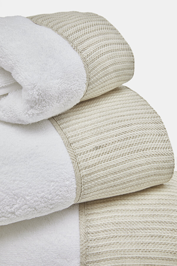 TOWEL 6