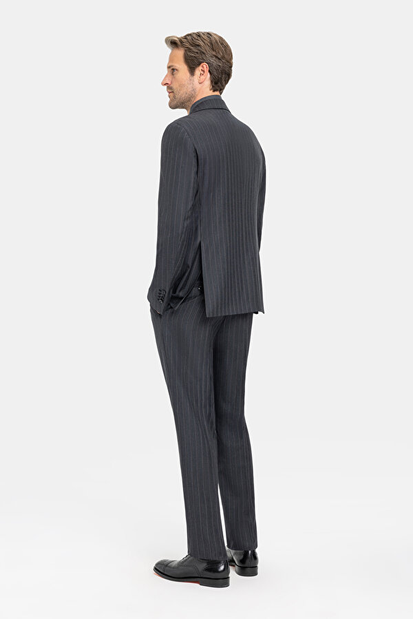 SMOKED WOOL SUIT 2
