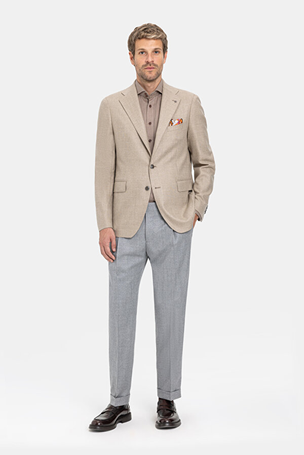 BEIGE JACKET