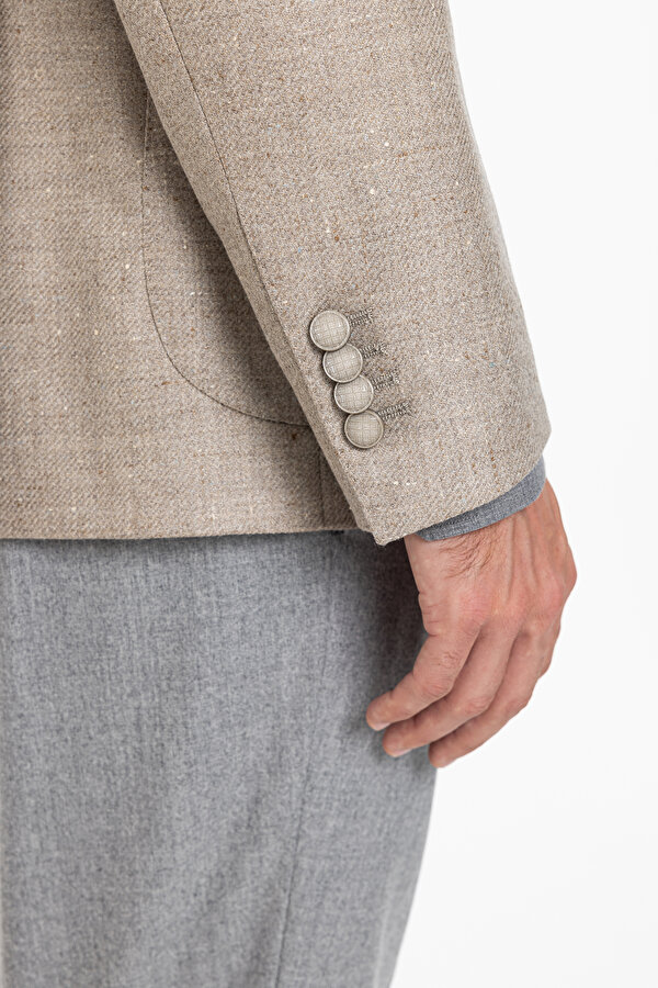 JACKET 6
