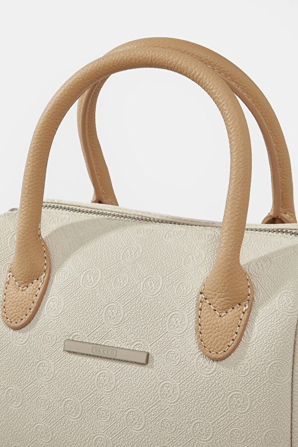 ECRU MONOGRAM BAG 6