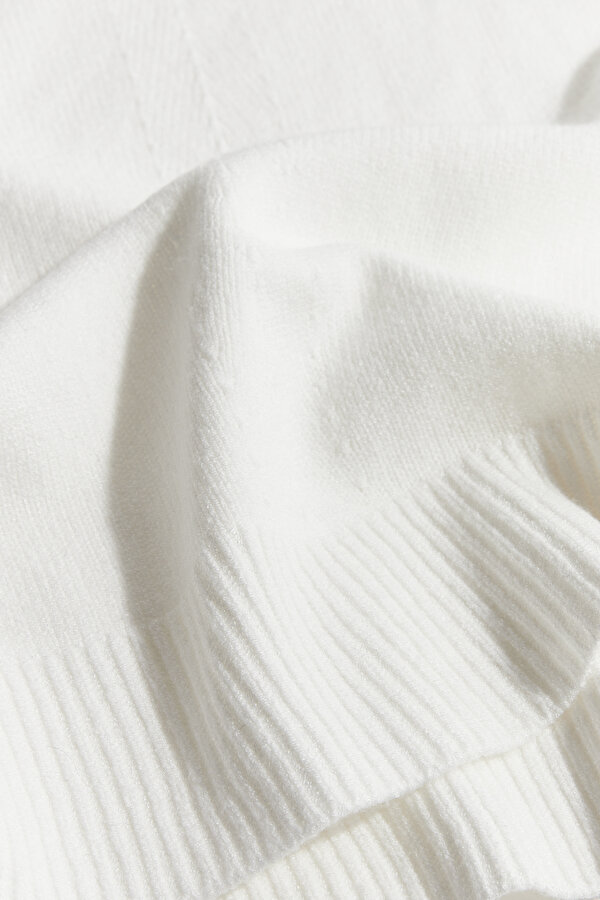 KNITWEAR 11