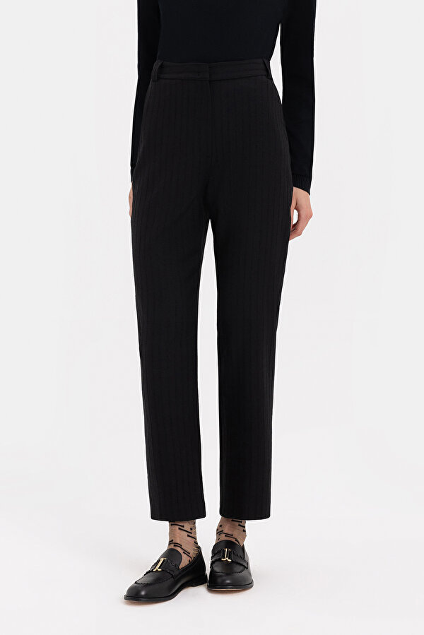 BLACK SKINNY LEG TROUSERS 2