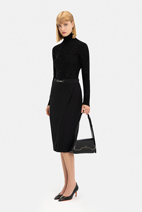 BLACK WOOL BELOW THE KNEE SKIRT