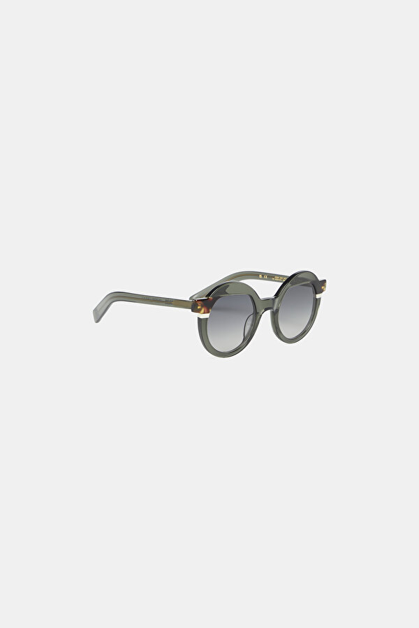 EYEWEAR 2