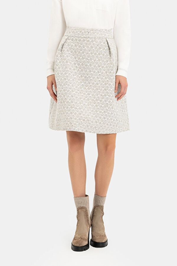 ECRU DESIGN FILLED SKIRT 2