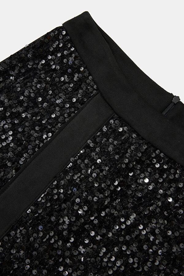 BLACK SEQUINED SKIRT 7