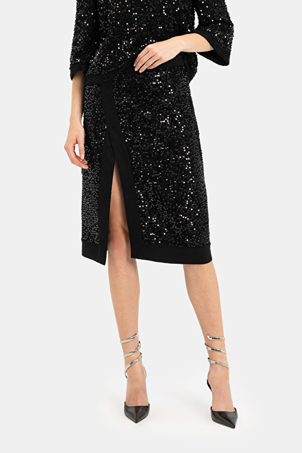 BLACK SEQUINED SKIRT 2